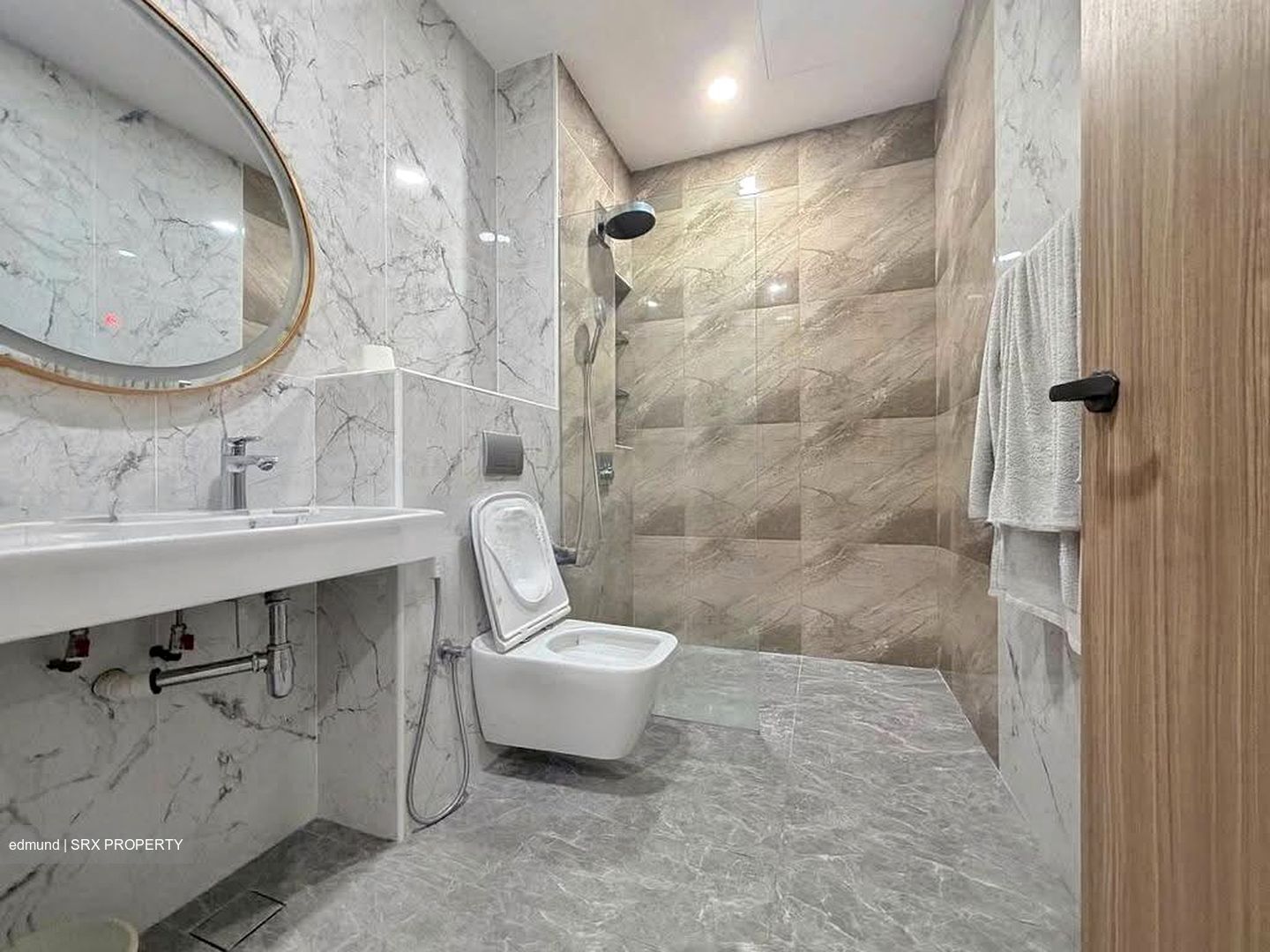 Serangoon Garden Estate (D19), Terrace #637840081